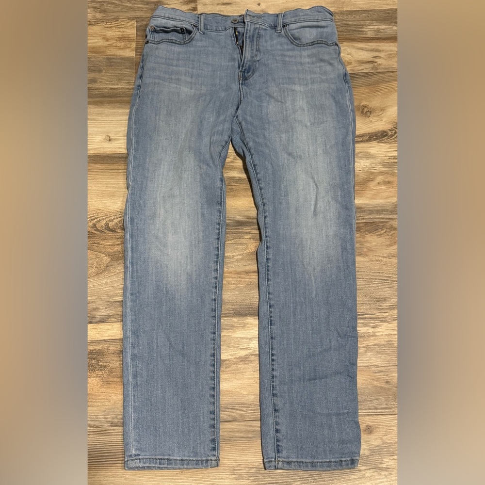 Men's Lucky Brand Light Wash Jeans 412 Athletic Slim Size 34 32